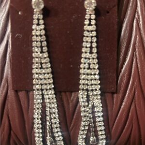 Elegant Silver Crystal Drop Earrings